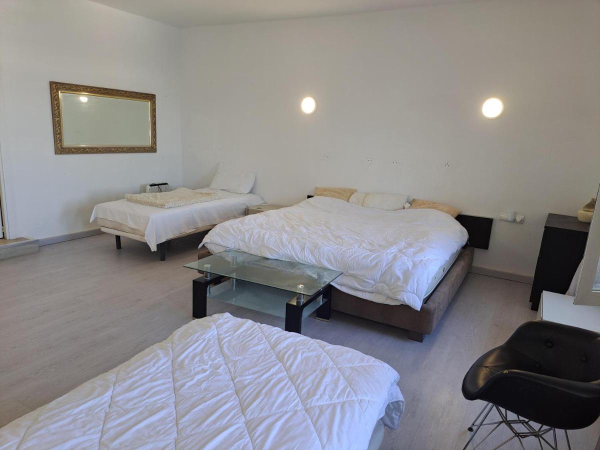 Private Suites In Huge Penthouse 1St Line Puerto Banus, Incredible Views, Jacuzzis Marbella Exterior foto