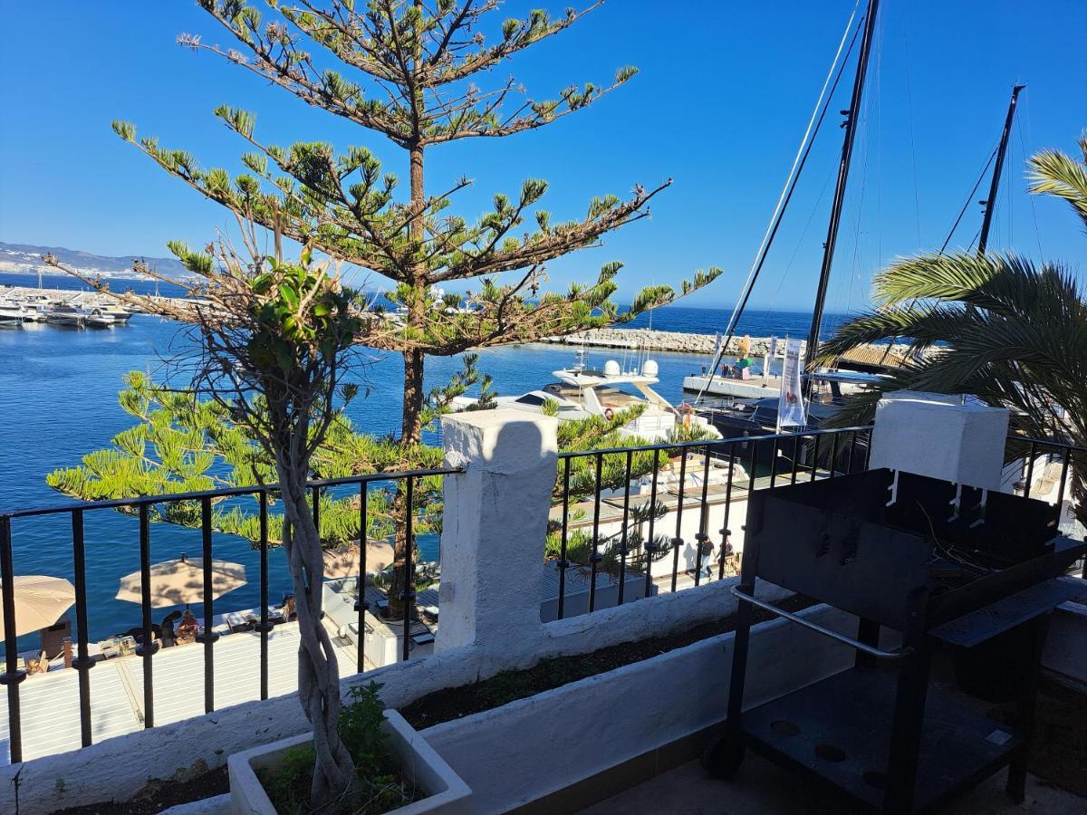 Private Suites In Huge Penthouse 1St Line Puerto Banus, Incredible Views, Jacuzzis Marbella Exterior foto