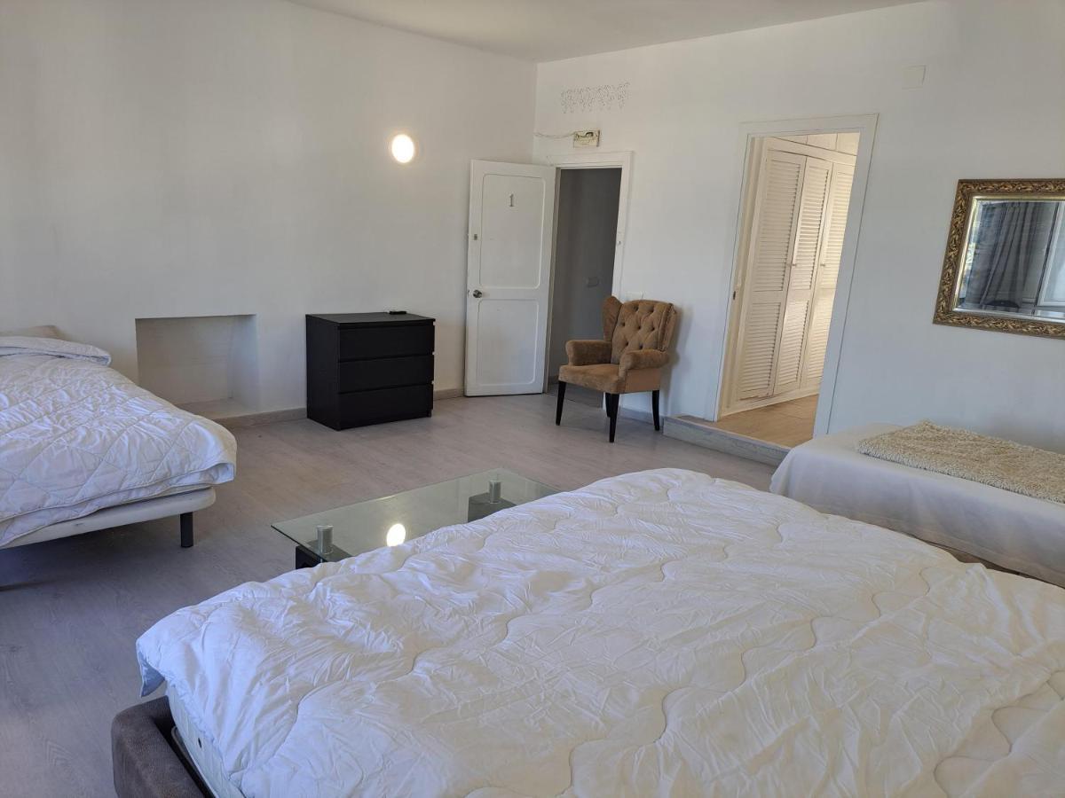 Private Suites In Huge Penthouse 1St Line Puerto Banus, Incredible Views, Jacuzzis Marbella Exterior foto