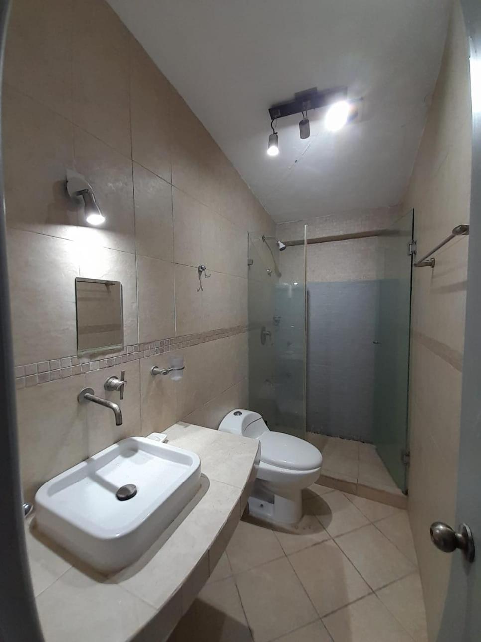 Private Suites In Huge Penthouse 1St Line Puerto Banus, Incredible Views, Jacuzzis Marbella Exterior foto